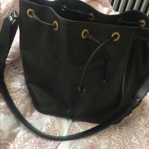 Louis Vuitton Noe Epi Leather Black